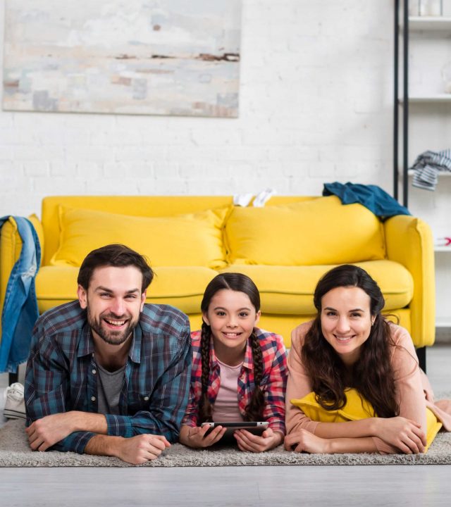 composition-of-happy-family-and-untidy-house